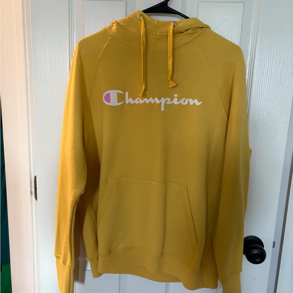 Womens Champion Sweatshirt